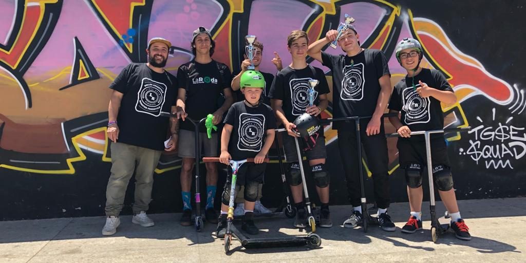 Equipo de Competicion Scooter Freestyle Club de Patinahe Valencia Royals Clases Valencia