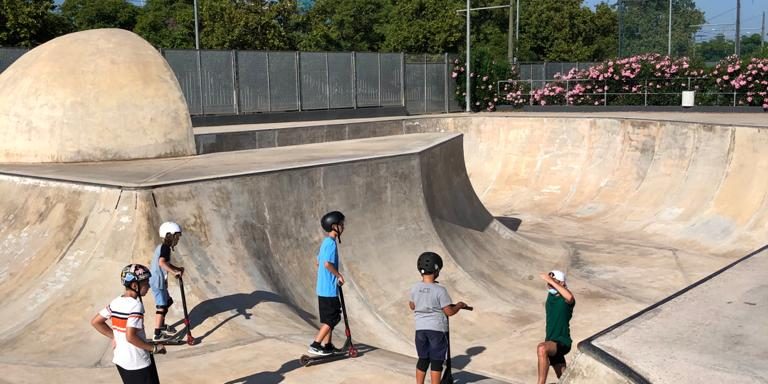 Clases de Scooter Freestyle Betero Diego Puche Skatepark Bowl Club Patinaje Valencia Royals